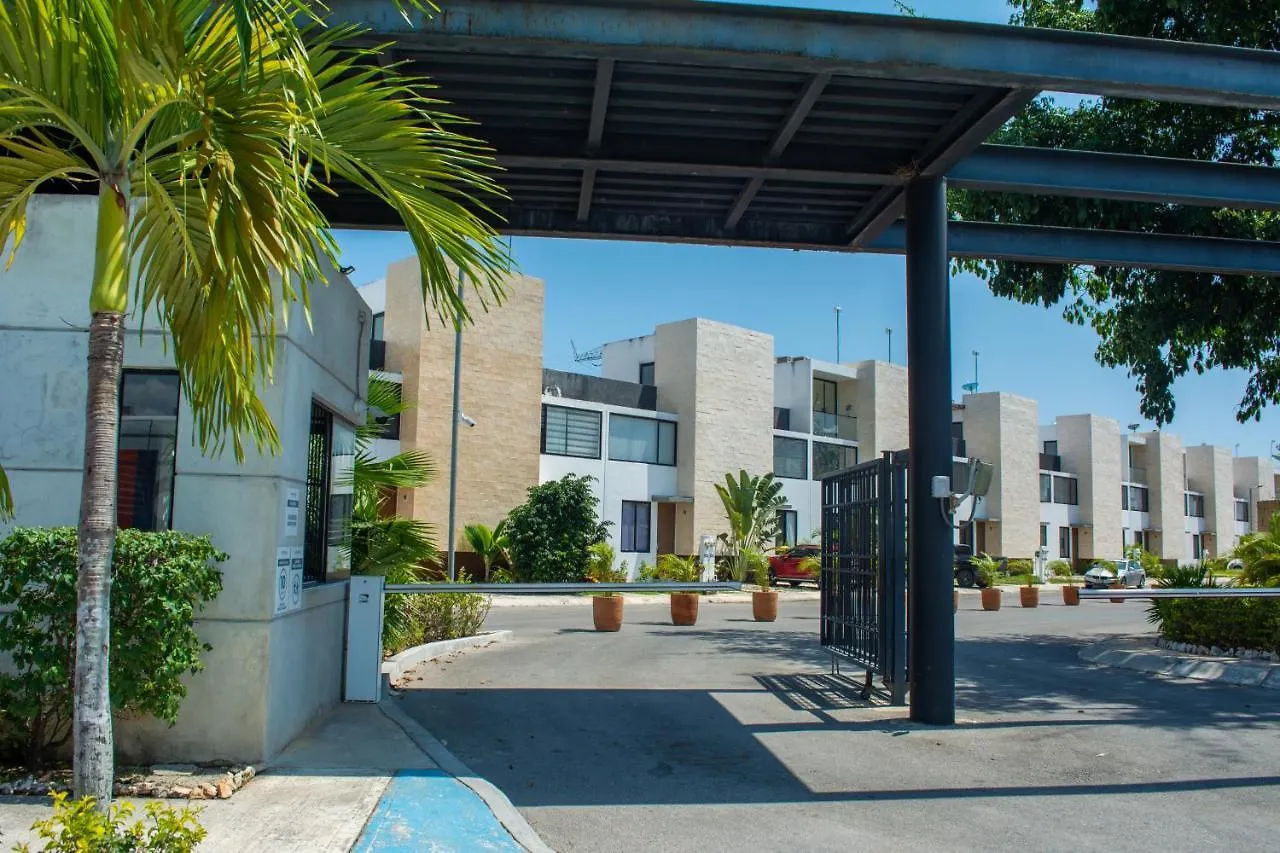 Paraiso Playa Bonita- Roof Top بلايا ديل كارمن بيت للعطل